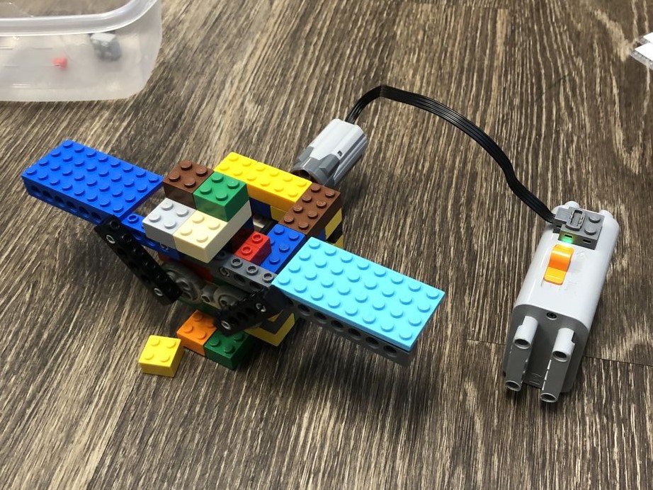 bird with motorized wings